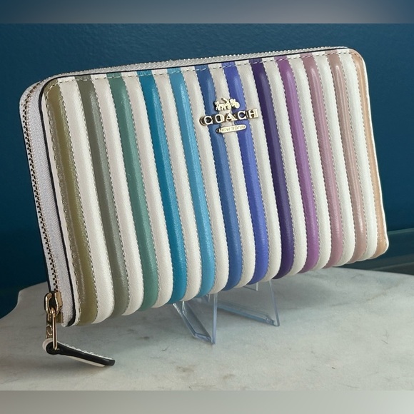 Coach Ombré Quilted Rainbow Medium Zip Around Wallet Chalk 91197 NWOT - Picture 16 of 17